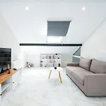 Center Hideout - *