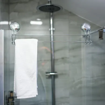 Center Hideout - * Tirana