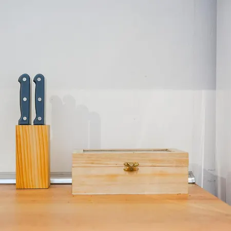 Apartment Center Hideout - *