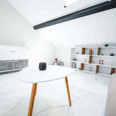 Center Hideout - Apartment