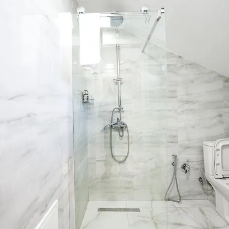 Apartment Center Hideout - Tirana